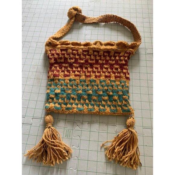 Hand crocheted handbag with tassels green and red colors - New - Picture 9 of 14